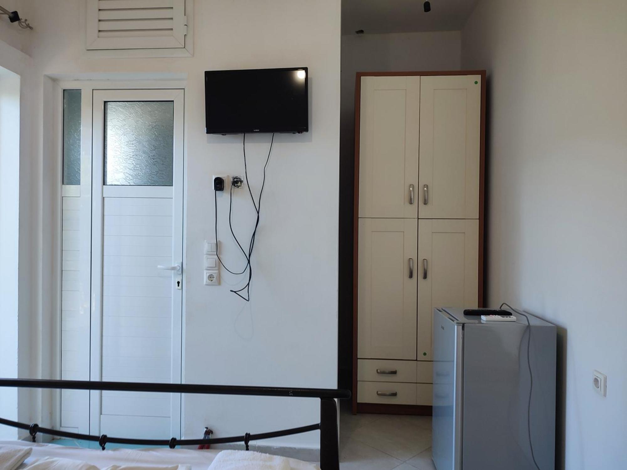 Petros Rooms Himara Szoba fotó