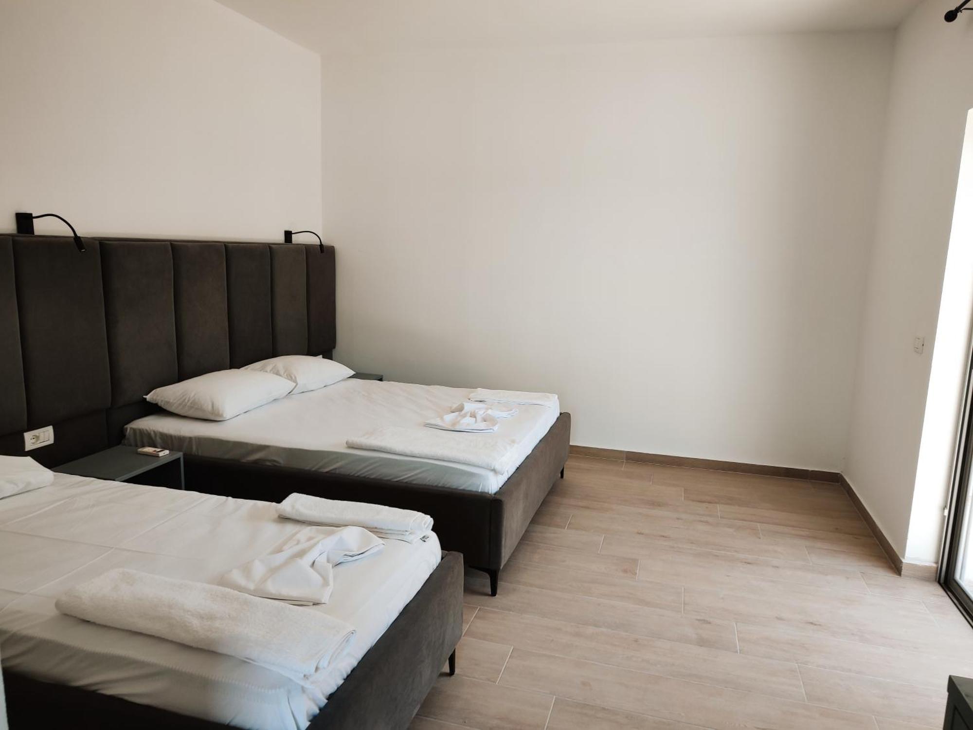 Petros Rooms Himara Szoba fotó