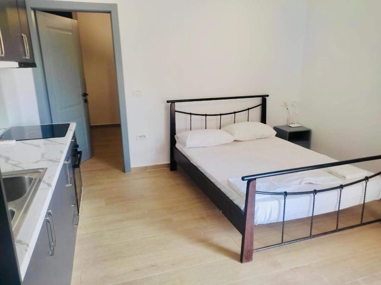 Petros Rooms Himara Kültér fotó